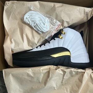 NWT. NEW IN BOX. AIR JORDAN 12 RETRO.